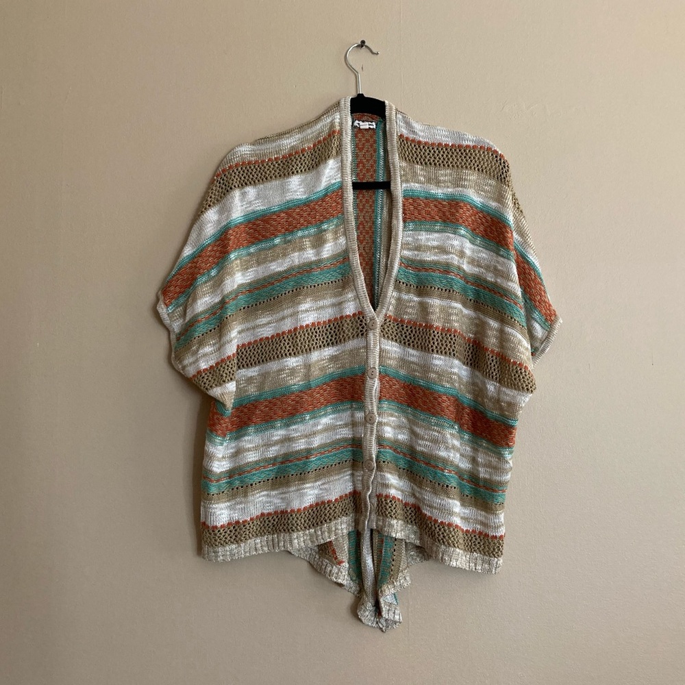 EYESHADOW Sweater poncho!